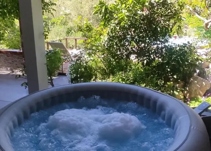 アパート Glavica *